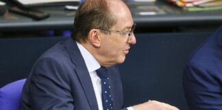 Dobrindt will weitere 535 Afghanen nach Deutschland holen