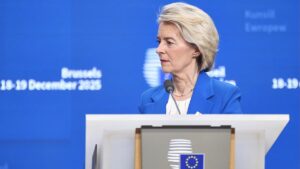 Sonneborn fordert Chat-Überwachung von der Leyens Sonneborn fordert Chat-Überwachung von der Leyens