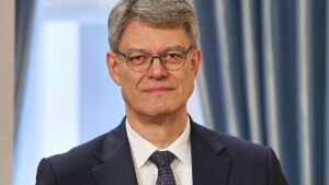 Verkehrsminister weist Gerüchte über Kabinettsumbildung zurück Verkehrsminister weist Gerüchte über Kabinettsumbildung zurück