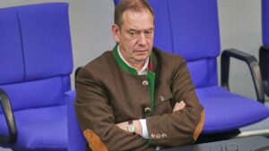 Wehrbeauftragter drängt auf Dunkelfeldstudie zu Sexismus Wehrbeauftragter drängt auf Dunkelfeldstudie zu Sexismus