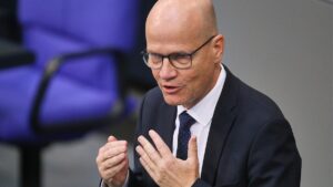 CDU-Politiker Brinkhaus fordert mehr Führung von Merz CDU-Politiker Brinkhaus fordert mehr Führung von Merz