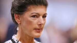 Wagenknecht beklagt nach Koalitions-Aus in Brandenburg "Verrat" Wagenknecht beklagt nach Koalitions-Aus in Brandenburg "Verrat"