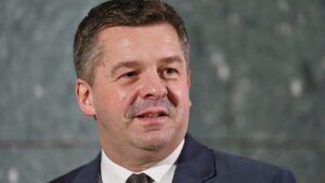 Sachsen-Anhalts Ministerpräsident fordert Ausreise junger Ukrainer