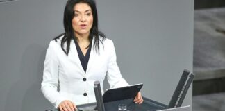 Reiche klagt erneut über geringe Arbeitsstunden in Deutschland