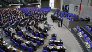 Großteil der AfD-Fraktion boykottiert Trauerfeier für Rita Süssmuth