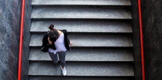 Deutsche Telekom baut KI-Assistenten in Telefonate ein