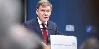 Wadephul schließt weitere Russland-Sanktionen nicht aus